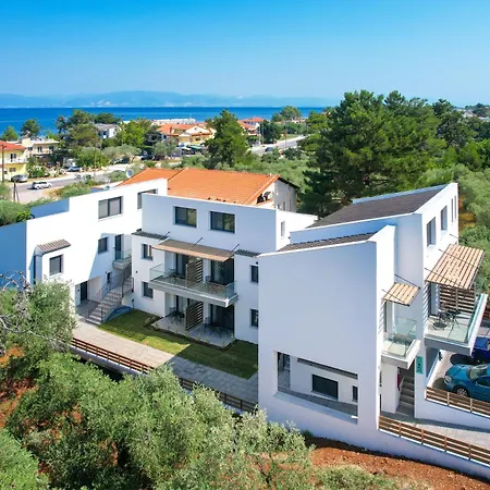 Olive Roots Скала-Рахониу