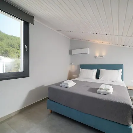 Olive Roots * Скала-Рахониу