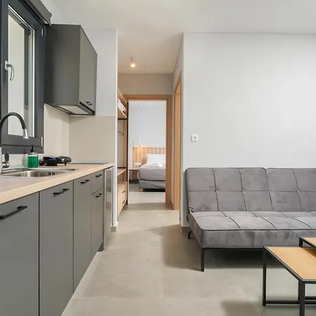 Olive Roots Скала-Рахониу