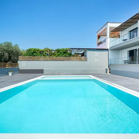 Отель Olive Roots