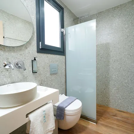 Olive Roots Скала-Рахониу